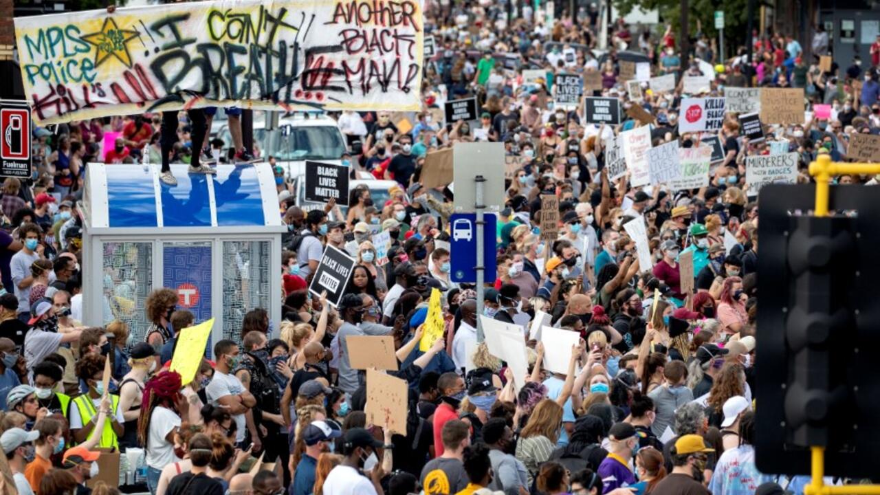 Siyahi vatandaşa yönelik haksız şiddet tepki doğurdu