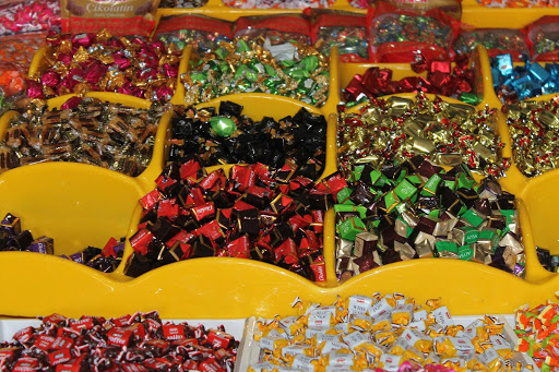 Sokağa çıkma yasağı şekerli ürün tüketimini azaltacak