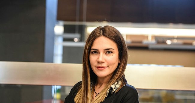 Buse Varol sosyal medya yorumuna hakaret davası  açtı