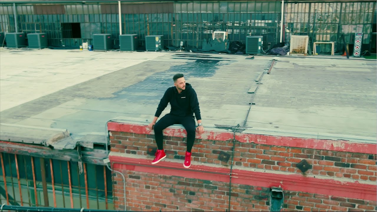 Gökhan Özen’den beş yıl aradan sonra gelen yeni hit