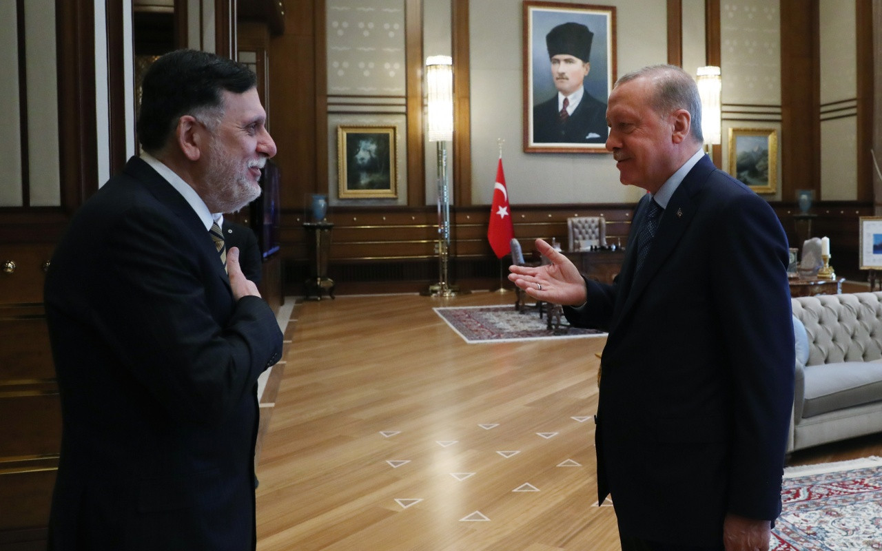 Cumhurbaşkanı Erdoğan ve Libya Başbakanı Sarrac bir arada