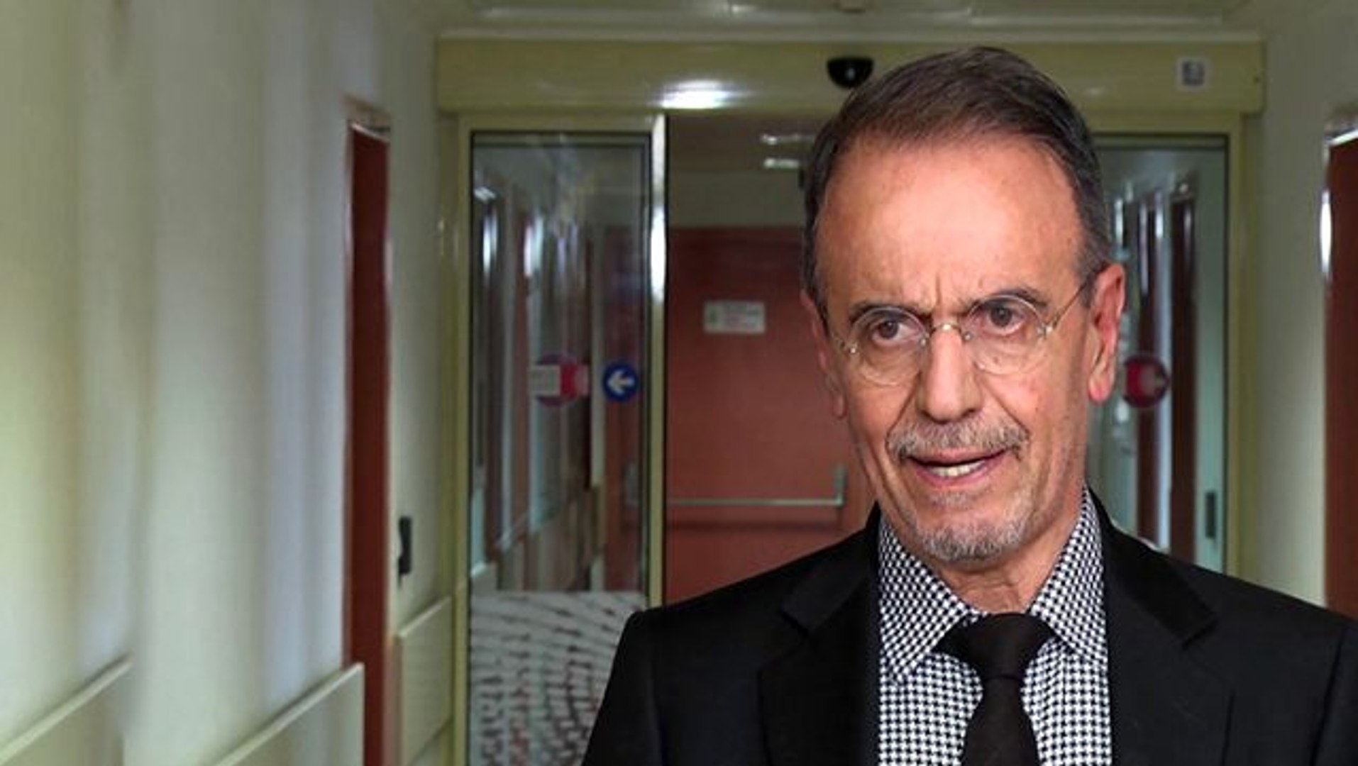 Bilim Kurulu Üyesi Uyardı; Kafelerde bardakları sildikten sonra için…