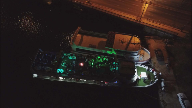 Amfibik Balat Partisi… Maskesiz, Ağız ağıza…