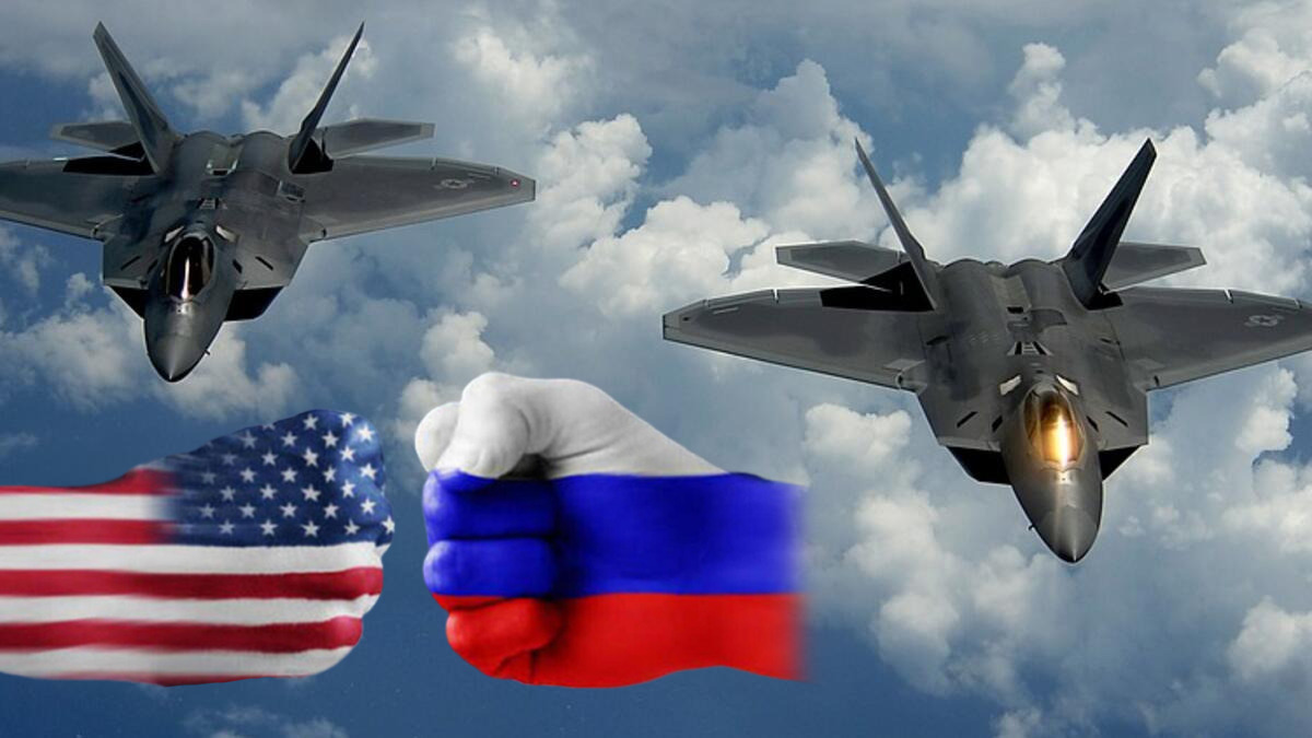 ABD keşif uçağı ve Rus Jetlerinden havada tehlikeli yakınlaşma!