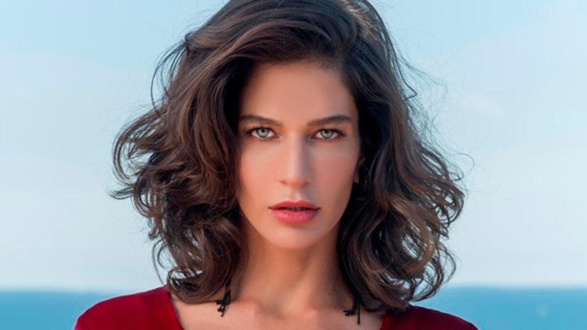 Berrak Tüzünataç’ın eğlendiği mekanı jandarma bastı