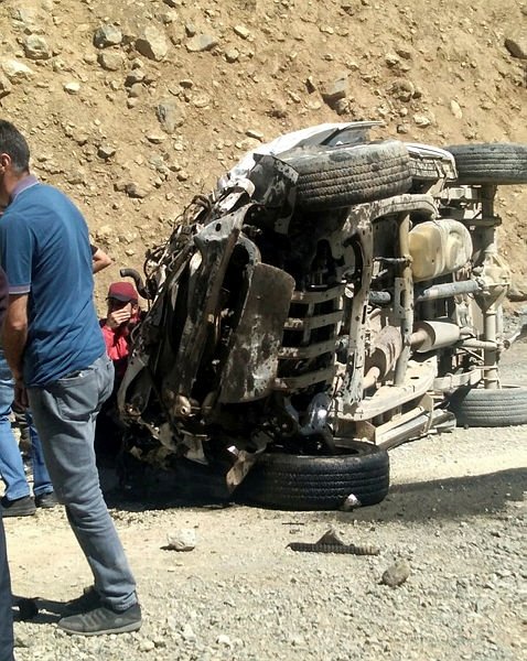 Hakkari’de korkunç kazada 6 vatandaşımız hayatını kaybetti