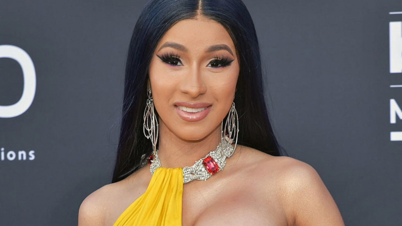 Muhteşem Yüzyıl hayranı Cardi B Türkiye’ye geliyor