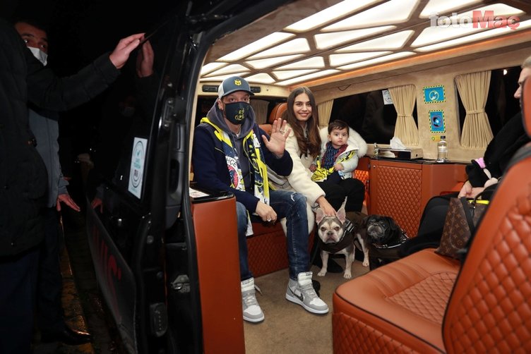 Mesut in Ronaldo out!