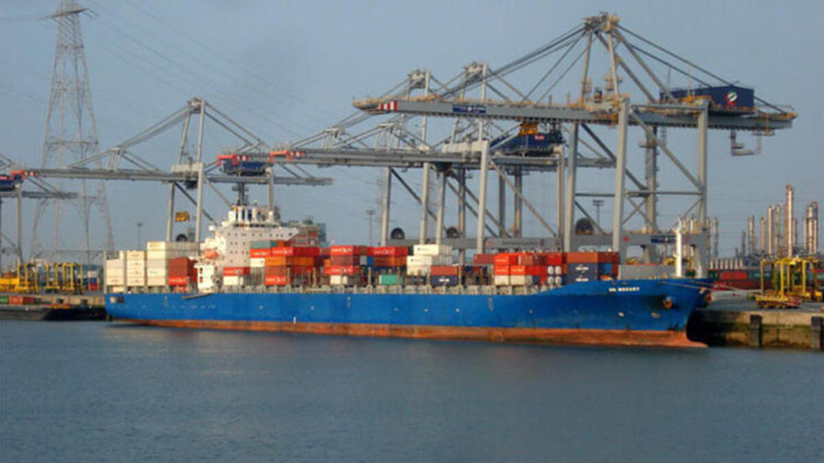 Saldırıya uğrayan Türk gemisi Gentil Limanı’na ulaştı!